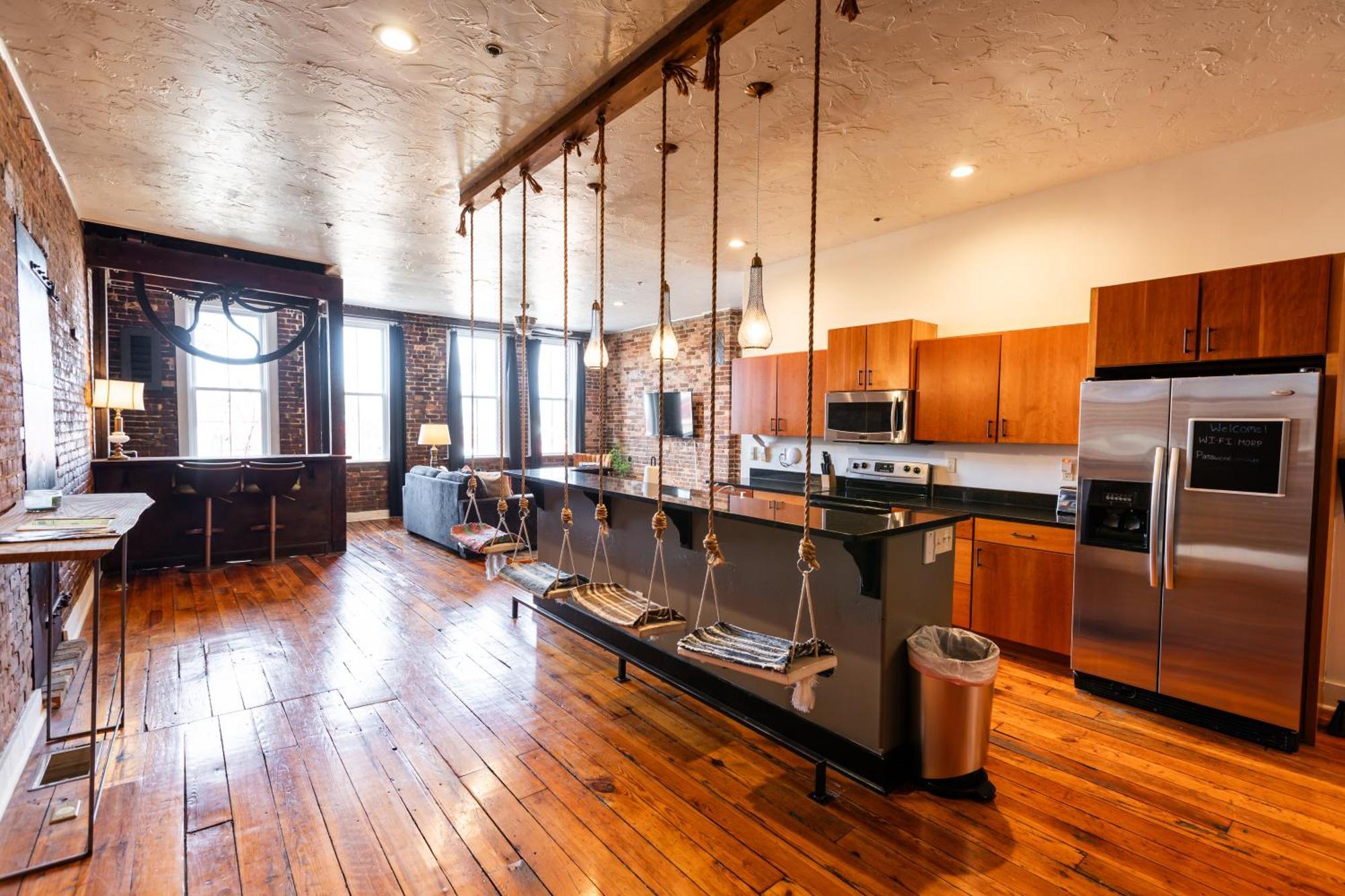 The Two Story Loft Διαμέρισμα Σπρίνγκφιλντ Εξωτερικό φωτογραφία